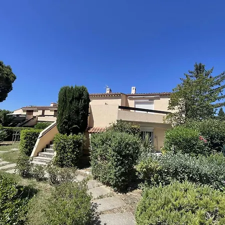Proche Avec Terrasse Et Piscine A Saint-cyprien - Fr-1-106-64 * سان سيبريان