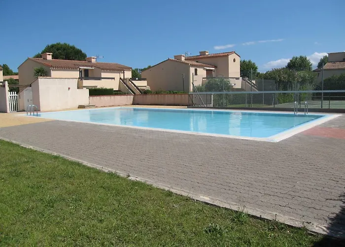 Appartement Proche Avec Terrasse Et Piscine à Saint-cyprien - Fr-1-106-64 *