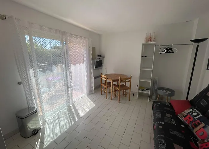 Proche Avec Terrasse Et Piscine à Saint-cyprien - Fr-1-106-64 * Saint-Cyprien (Pyrenees-Orientales)