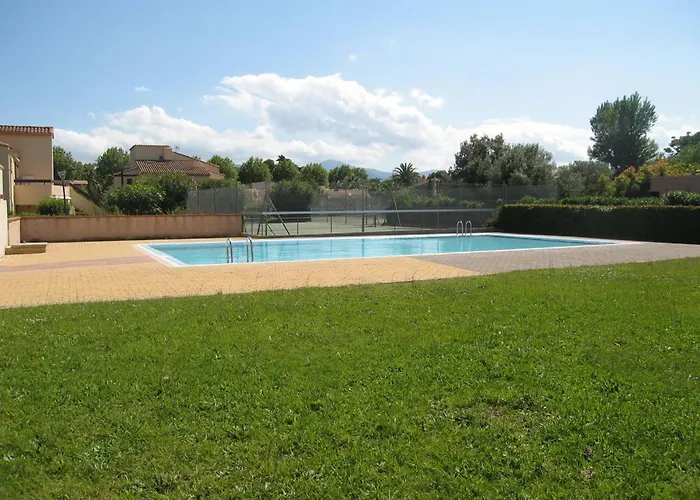 Proche Avec Terrasse Et Piscine à Saint-cyprien - Fr-1-106-64 Appartement