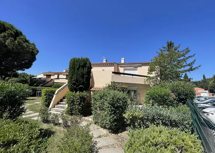 Proche Avec Terrasse Et Piscine à Saint-cyprien - Fr-1-106-64 * Saint-Cyprien (Pyrenees-Orientales)
