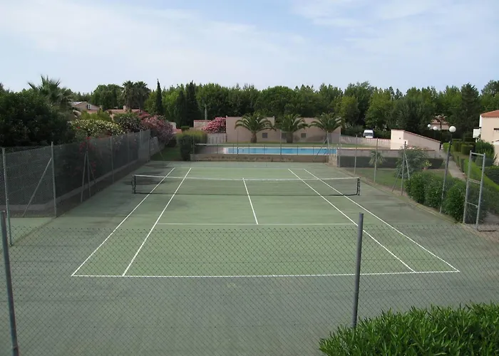 Appartement Proche Avec Terrasse Et Piscine à Saint-cyprien - Fr-1-106-64
